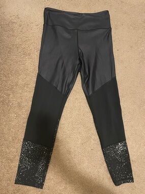 ZYIA  Size 8-10 Black Leggings with Speckled Cuff Detail